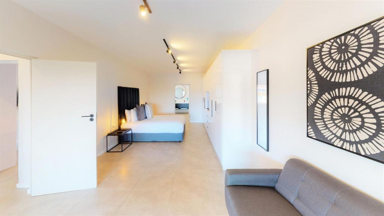 Mint Apartments Greenside ヨハネスブルグ 部屋 写真