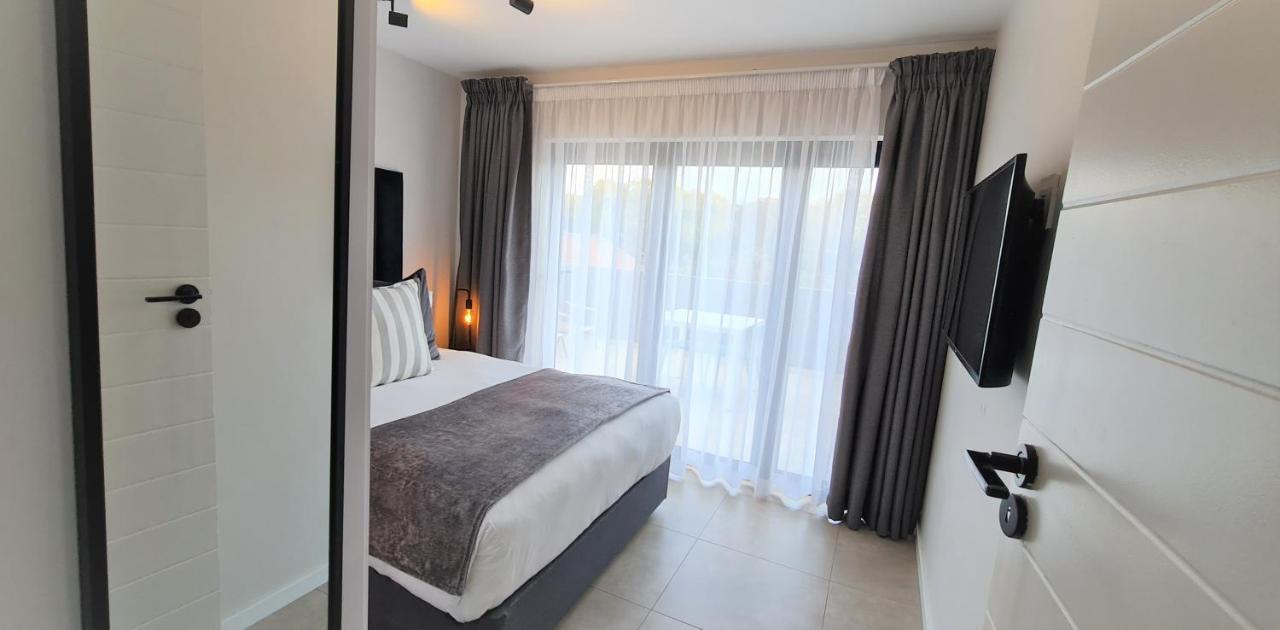 Mint Apartments Greenside ヨハネスブルグ エクステリア 写真
